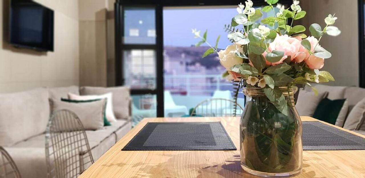 Limani Luxury Apartments Beachfront Sarandë Eksteriør billede