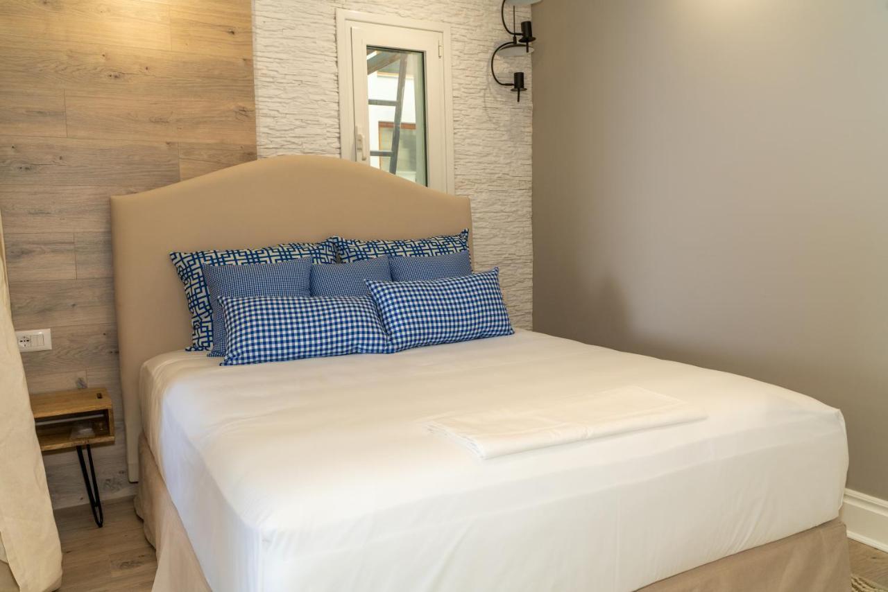 Limani Luxury Apartments Beachfront Sarandë Eksteriør billede